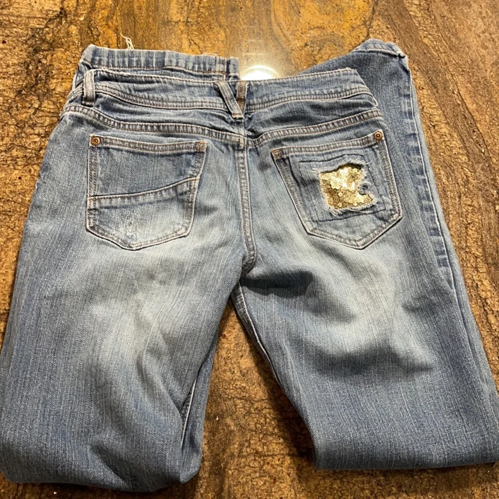 Junior Wallflower Jeans size 5 w/ sparkle patches‎